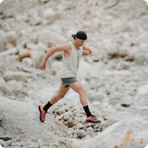 Outdoorschoenen en Kleding om te Wandelen voor Trail Running Merrell
