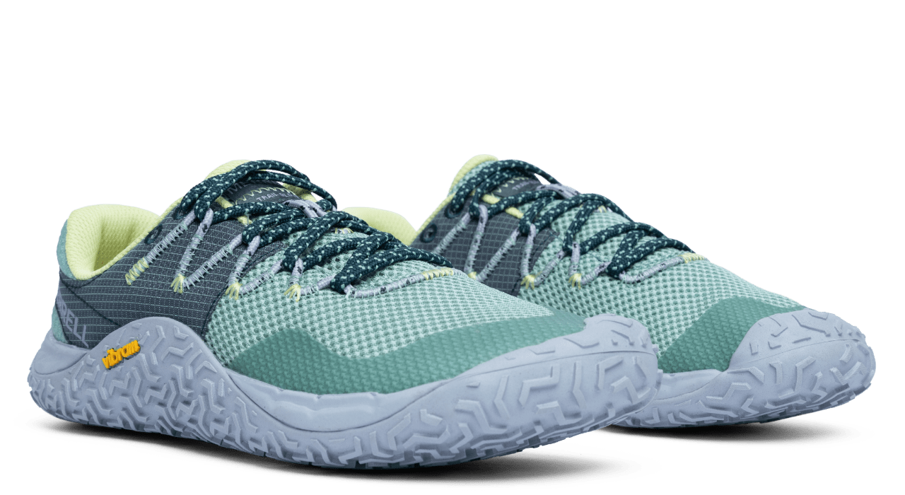 Close up of the Trail Glove 7.