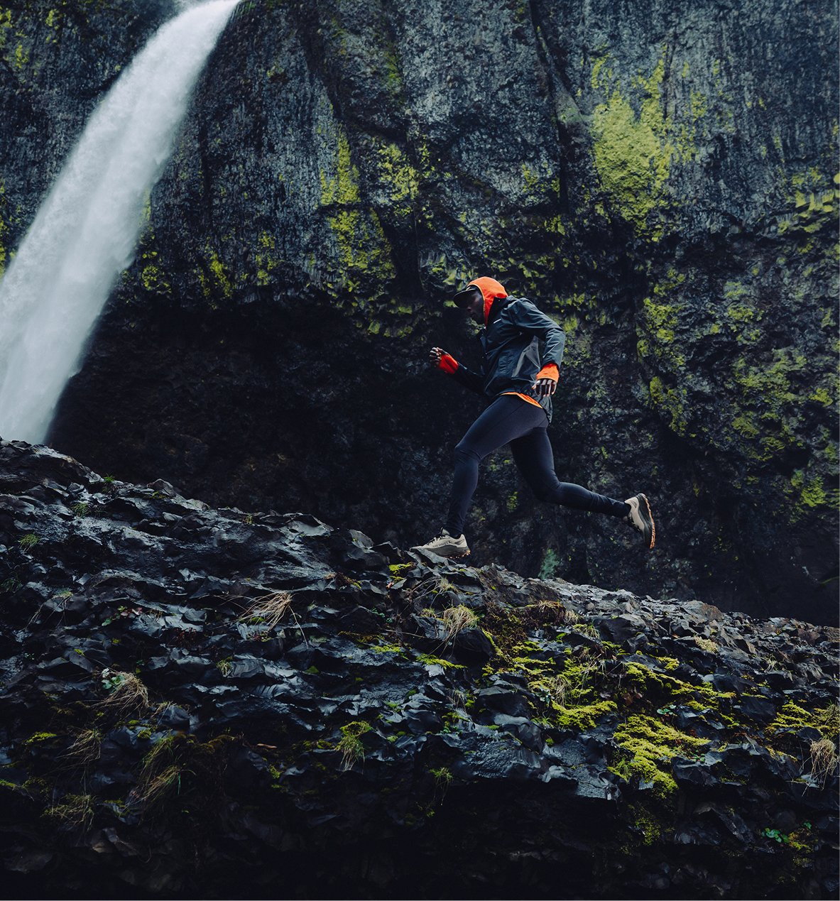 Trail running shoes