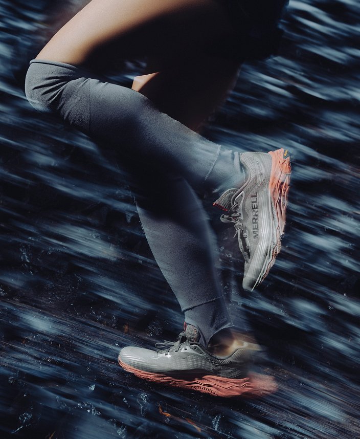 Trail running shoes